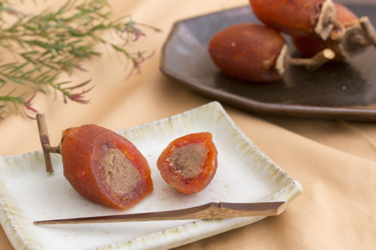 Persimmon Sweets Offer a Subtle Bitterness and Feelings of Nostal-gia