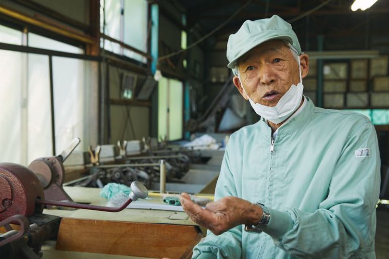 朝比奈製作玉露60年的名人，前島東平先生