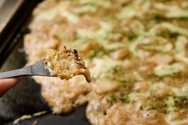 もんじゃ焼きのおこげ