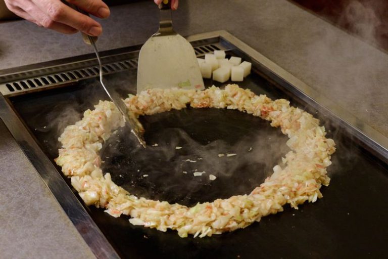 もんじゃ焼きの焼き方